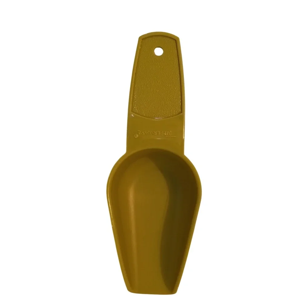 Vintage Tupperware Avocado Green Plastic Kitchen Scoop 674 Retro Flour Sugar Dry